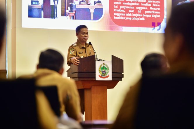 					Pj Gubernur Sulsel Prof Fadjry Djufry (dok.)