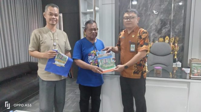 					Tim Pelayanan Medis RS HAH Parepare Saat Kunjungan ke RS Lapatarai Barru. (Foto: Istimewa)