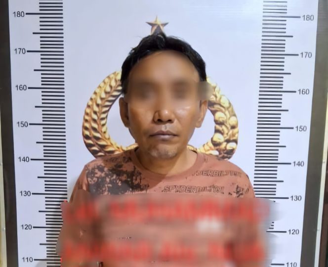 					Terduga Pelaku saat Diamankan di Mapolres Bulukumba. (Foto: Ist/ Humas)