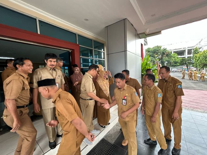 					Apel Perdana Pasca Dilantik, Wabup Bulukumba Soroti Penggunaan Listrik di Kantor