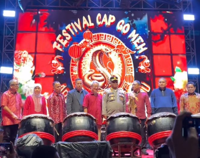 					Pembukaan Zou Zou Festival Puncak Perayaan Cap Go Meh Imlek di Kota Makassar (dok.)
