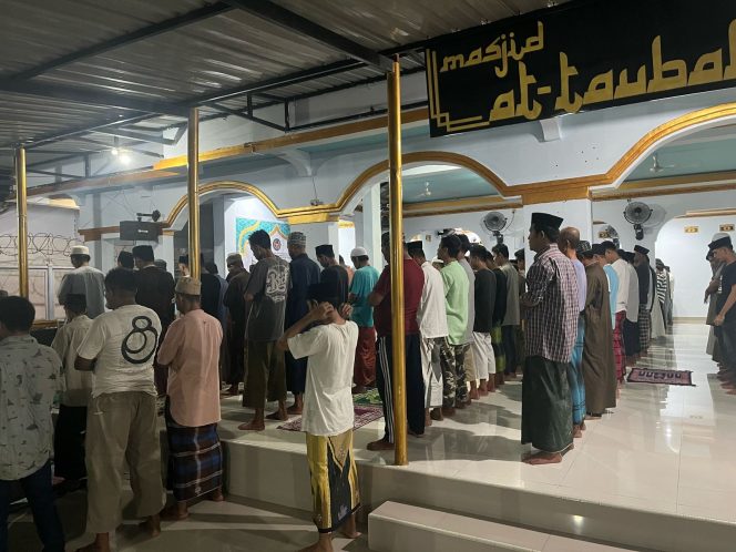 					Lapas Parepare Adakan Salat Tarawih dan Tadarus untuk Pembinaan Spiritual WBP