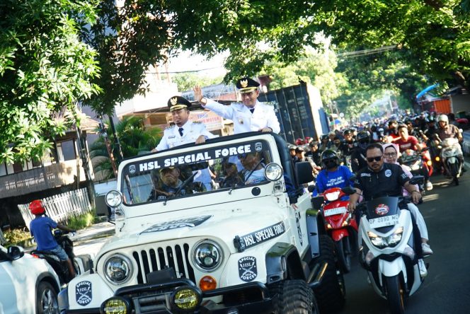 					Antusias Ribuan Warga Parepare sambut Kedatangan Walikota Tasming Hamid dan Wakil Walikota Hermanto. (Foto: Berita.News/ Syarif)