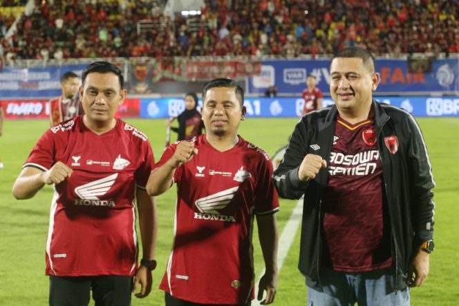 					Hermanto, Tasming Hamid dan Munafri Arifuddin di Stadion GBH Parepare. (Foto: Berita.News/ Wahyu)