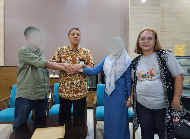 					Perseteruan Anggota DPRD Makassar dengan Guru Berakhir Damai Setelah Mediasi