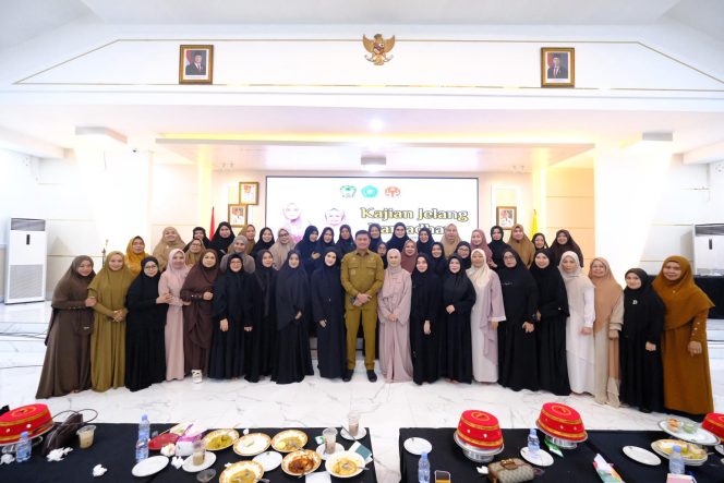 					TP PKK Gowa Gelar Kajian Jelang Ramadan, Priska Adnan Izin Pamit Ke Pengurus