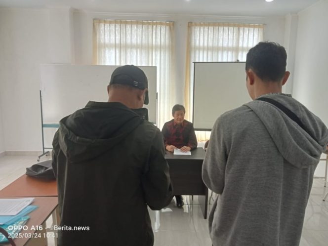 					Ir. Raymond Ardan Arfandy, saat memberikan keterangan Pers di Gedung Rektorat Universitas Atma Jaya. (Foto: Berita.News/ Akbar)