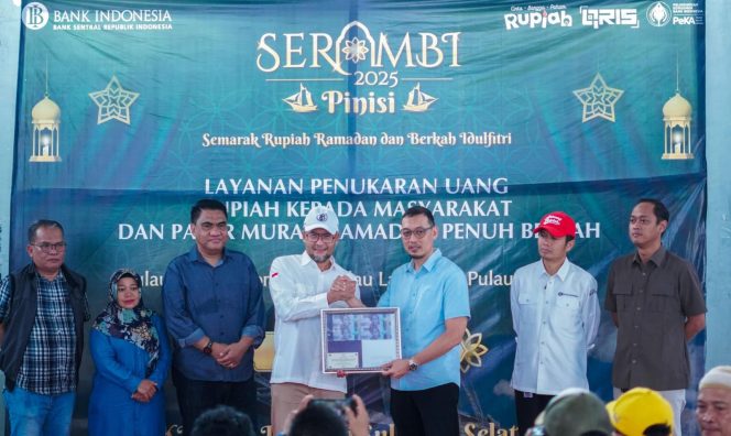 					Giat SERAMBI Pinisi Bank Indonesia Sulawesi Selatan untuk warga Pulau di Kota Makassar (dok.)
