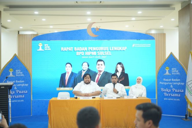 					Andi Amar Ma'ruf memimpin Rapat Badan Pengurus Lengkap (RBPL) BPD Himpunan Pengusaha Muda Indonesia (HIMPUNI) Sulsel (dok)