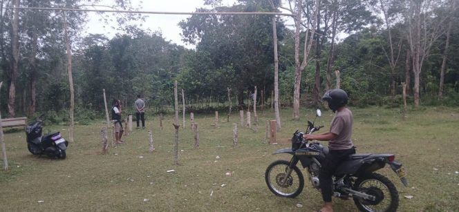					Arena Judi Sabung Ayam di Kecamatan Kajang, Kabupaten Bulukumba yang Digerebek Polisi. (Foto: Istimewa)