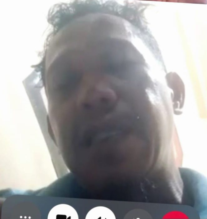 					Tangkapan Layar MR Saat Video Call dengan Keluarganya Sebelum Meninggal Dunia. (Foto: Istimewa)