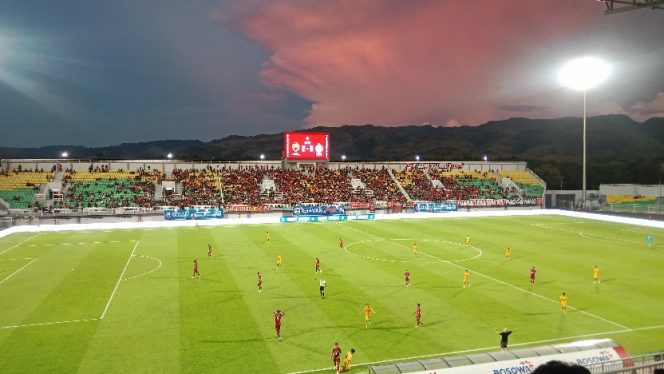 					Suasana Akhir Pertandingan PSM Makassar Vs Semen Padang FC di Stadion GBH Parepare. (Foto: Berita.News/ Wahyu)