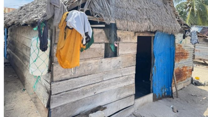					Rumah Nelayan bernama Mursidi yang Digerebek Tim Gabungan dari Polairud Polda Sulawesi Selatan dan Jagawana. (Foto: Istimewa)