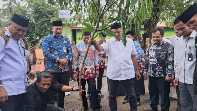 					Bupati Bulukumba Dukung Peluncuran Asta Aksi Kemenag dan Tanam Sejuta Pohon