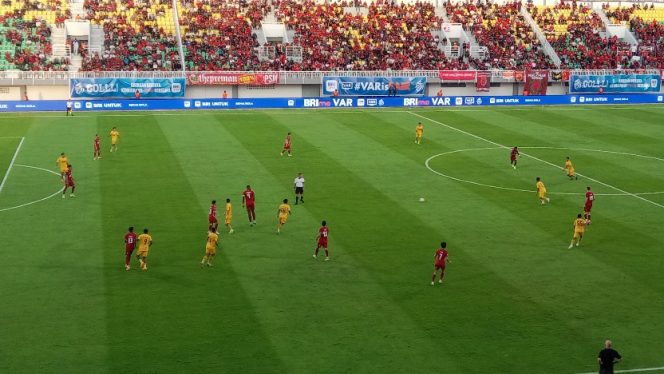 					Laga Sebelumnya, PSM Makassar Menjamu Kesebelasan Semen Padang FC. (Foto: Berita.News/ Wahyu)