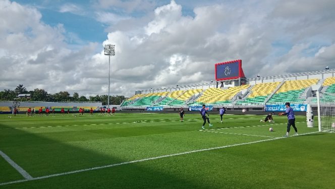					Sesi Official Training Bali United Di Stadion GBH Parepare. (Foto: Berita.News/ Wahyu)