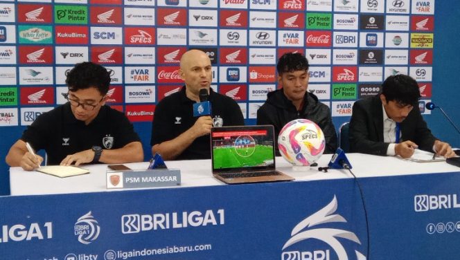 					Bernando Tavares Konferensi Pers Usai Laga PSM Makassar vs Bali United. (Foto: Berita.News/ Wahyu)