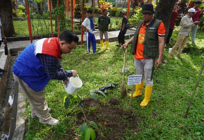 					Hari Bumi 2025, Pertamina Patra Niaga Tanam Pohon Endemik di Kebun Raya Jompie Parepare