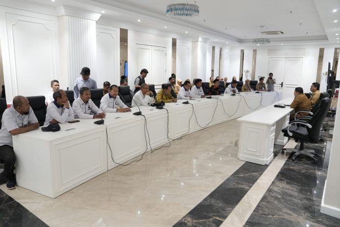 					Jelang May Day 2025, Pemkot Makassar-Serikat Buruh Bahas Isu Ketenagakerjaan