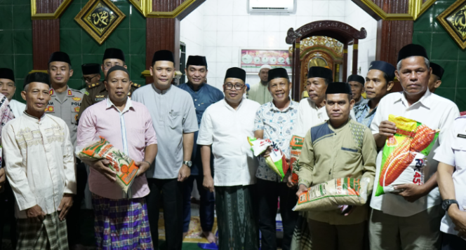					Bupati Takalar Safari Ramadhan di Masjid Nurul Jihad Kecamatan Polongbangkeng Utara