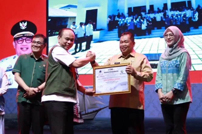 					Kabupaten Takalar Raih Penghargaan Sebagai Daerah Tercepat Pembentukan Koperasi Merah Putih