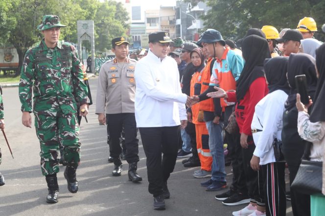 					Bersih-bersih Pasar Terong, Munafri Minta Masyarakat Terapkan Hidup Sehat