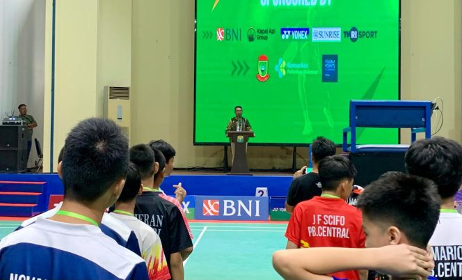 					Ketua PBSI Sulsel Devo Khaddafi saat pembukaan Sirkuit Nasional B Sulsel Wonder by BNI (dok.)