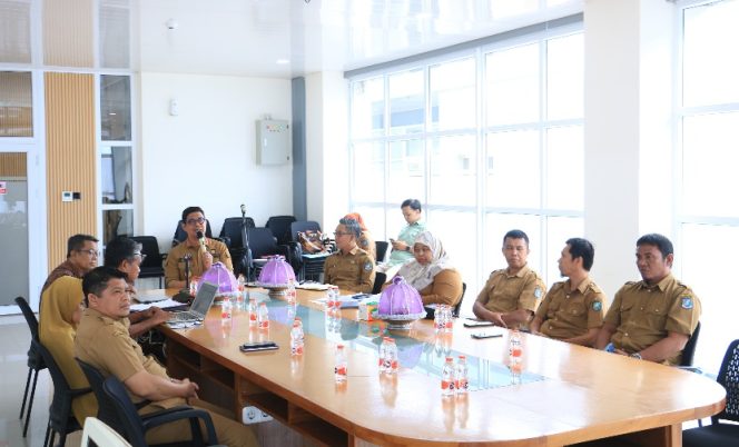 					Wabup Edy Manaf Pimpin Pembukaan Sosialisasi Koperasi Merah Putih di Bululumba. (Foto: Ist/ Humas)