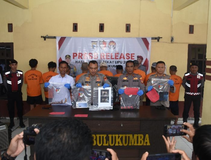 operasi-pekat