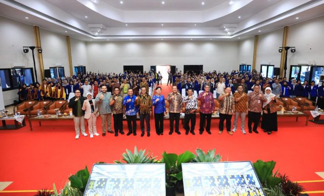 					Ribuan Mahasiswa Ikuti Peluncuran Bulan Literasi Keuangan 2025