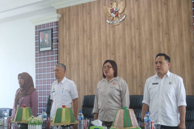 					Pembukaan Penguatan Literasi Keuangan di Kantor Bupati Polewali Mandar (Polman) bersama Otoritas Jasa Keuangan (OJK) Sulselbar (dok.)