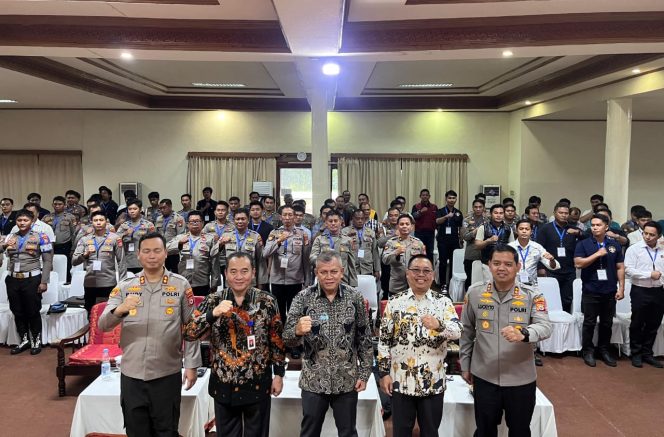 					Satgas PASTI Sulsel melakukan Coaching Clinic Penanganan Aktivitas Keuangan Ilegal (dok.)