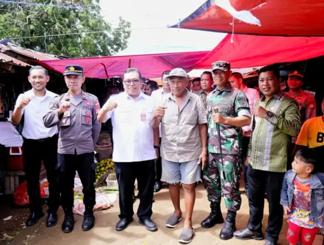 					Pastikan Pasokan dan Harga Pangan Jelang Hari Raya Idul Adha 1446 H, Bupati Takalar Sidak ke Pasar Palleko Polut