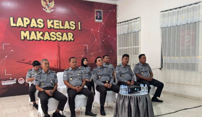 					Lapas Makassar Ikuti Rapat Evaluasi Kinerja Semester I, Dirjenpas Soroti Over Kapasitas dan Keamanan