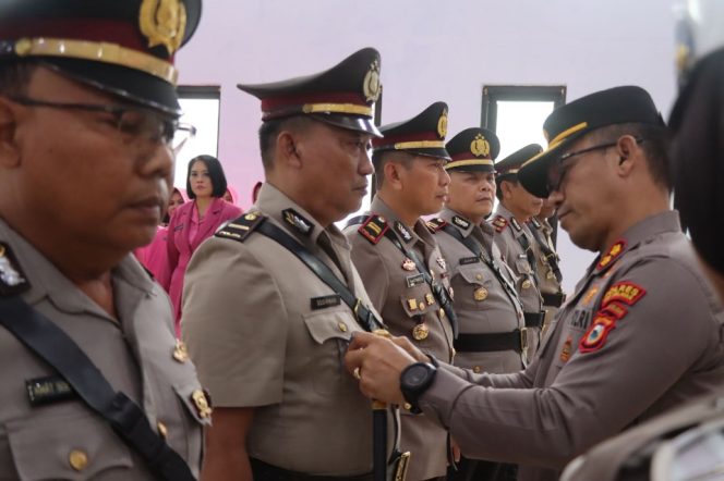 					Sertijab di Polres Selayar. (Foto: Istimewa)