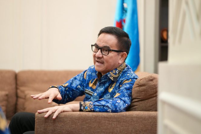 					Sekda Sulsel Dr Jufri Rahman (dok)