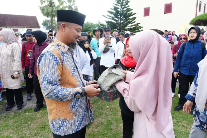 					Gubernur Sulsel Andi Sudirman Sulaiman (dok)