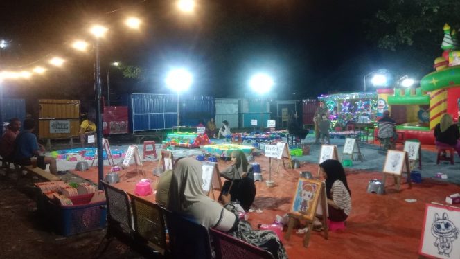 					Sebagian Lapak Sudah Terbuka di Foodcourt Eks Pasar Seni Parepare. (Foto: Berita.News/ Wahyu)