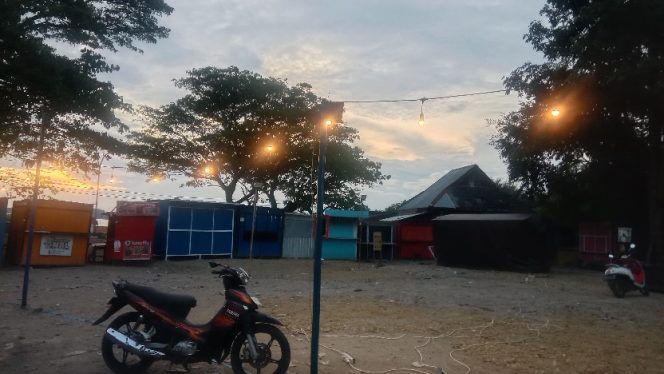 					Area Foodcourt Ex Pasar Seni Parepare. (Foto: Berita.News/ Wahyu)