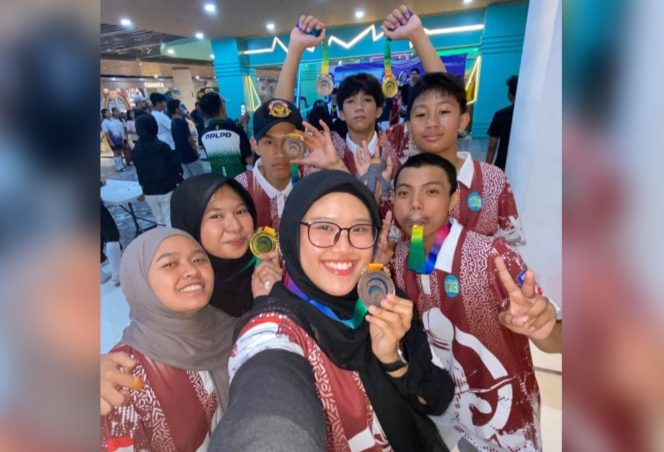 					IPASS Fencing Club asal Kota Makassar meraih prestasi di Balinese Fencing Open Competition 2025 (dok.)