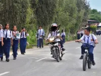 anak-sekolah