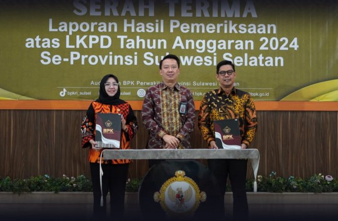 					Ketua DPRD Bulukumba Hadiri Penyerahan LHP LKPD 2024 di Kantor BPK Sulsel