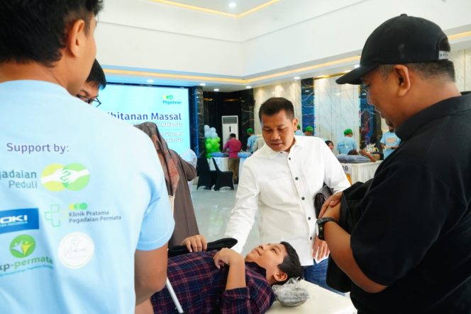 					Pegadaian Kanwil VI Khitan Gratis 200 Anak di Makassar