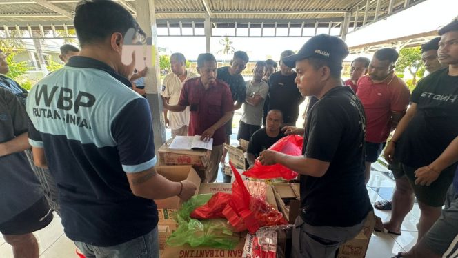 					Rutan Sinjai Bagikan Peralatan Mandi dan Termos Gratis untuk Warga Binaan