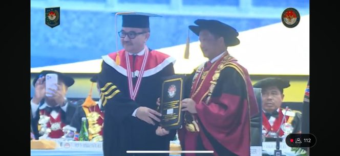 					Sekda Sulsel Jufri Rahman Raih Lulusan Terbaik S3 Ilmu Pemerintahan IPDN