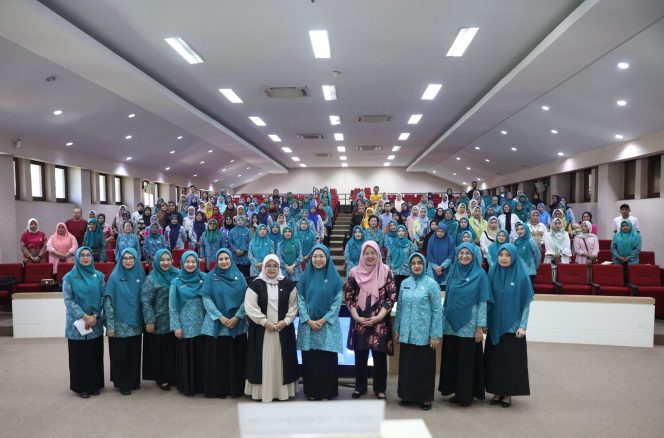 					Ketua TP PKK Makassar Ajak Pasangan Usia Subur Pahami Pola Hidup Sehat 