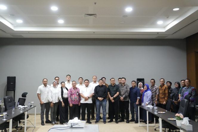 					Pemkot Makassar Siap Transformasi BUMD, Wali Kota Studi ke Jakpro