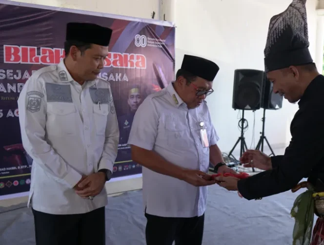 					Lestarikan Kekayaan Budaya Indonesia, Bupati Takalar Buka Pameran Bilah Pusaka
