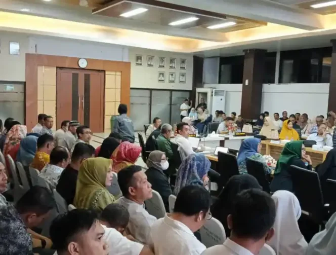 					Daeng Manye: “Jangan Cari Alasan, Cari Solusi” – Pesan Utama Weekly Meeting Seri 13