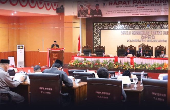 					DPRD Bulukumba Gelar Paripurna, Bupati Sampaikan Jawaban soal Ranperda Perubahan APBD 2025